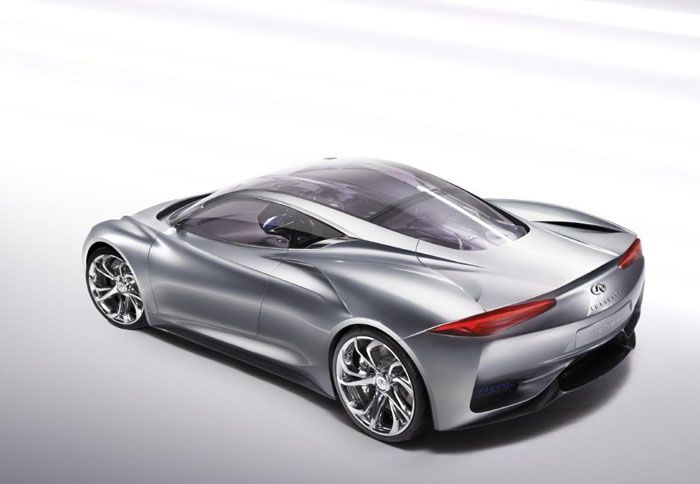 Εξαιρετικά δυναμικό σχεδιαστικά, το EMERG-E έχει ενδιαφέρον τόσο για την εμφάνισή του όσο και για την τεχνολογία του. 